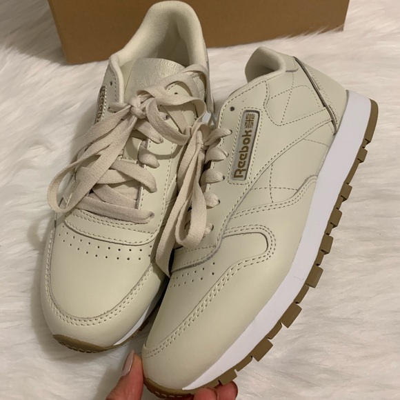 New Reebok shoes - Picture 5 of 6